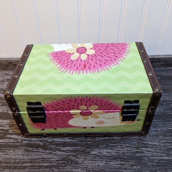 Decorative Kids Hedgehog Jewelry Box Green/Pink/Brown - Picture 4 of 6